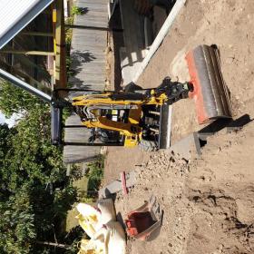 Up the back of 33 Valentine street, Toowong. 