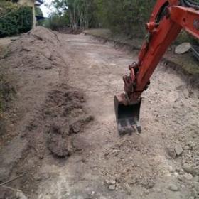 Driveway extension and rockwall re- placement. Pullenvale.